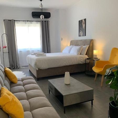 Afrodite Central Apartment By Vpn Афины Экстерьер фото