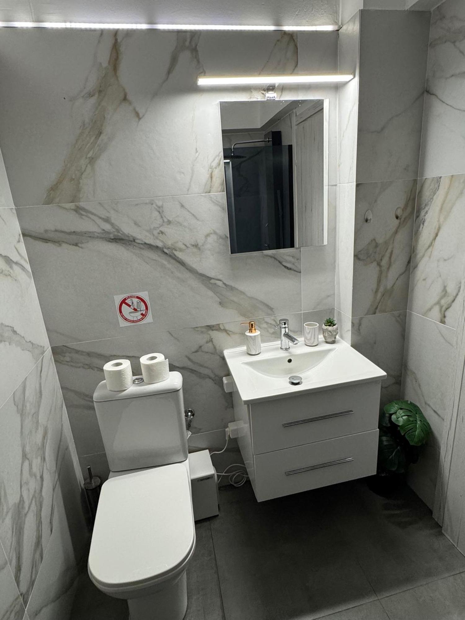 Afrodite Central Apartment By Vpn Афины Экстерьер фото