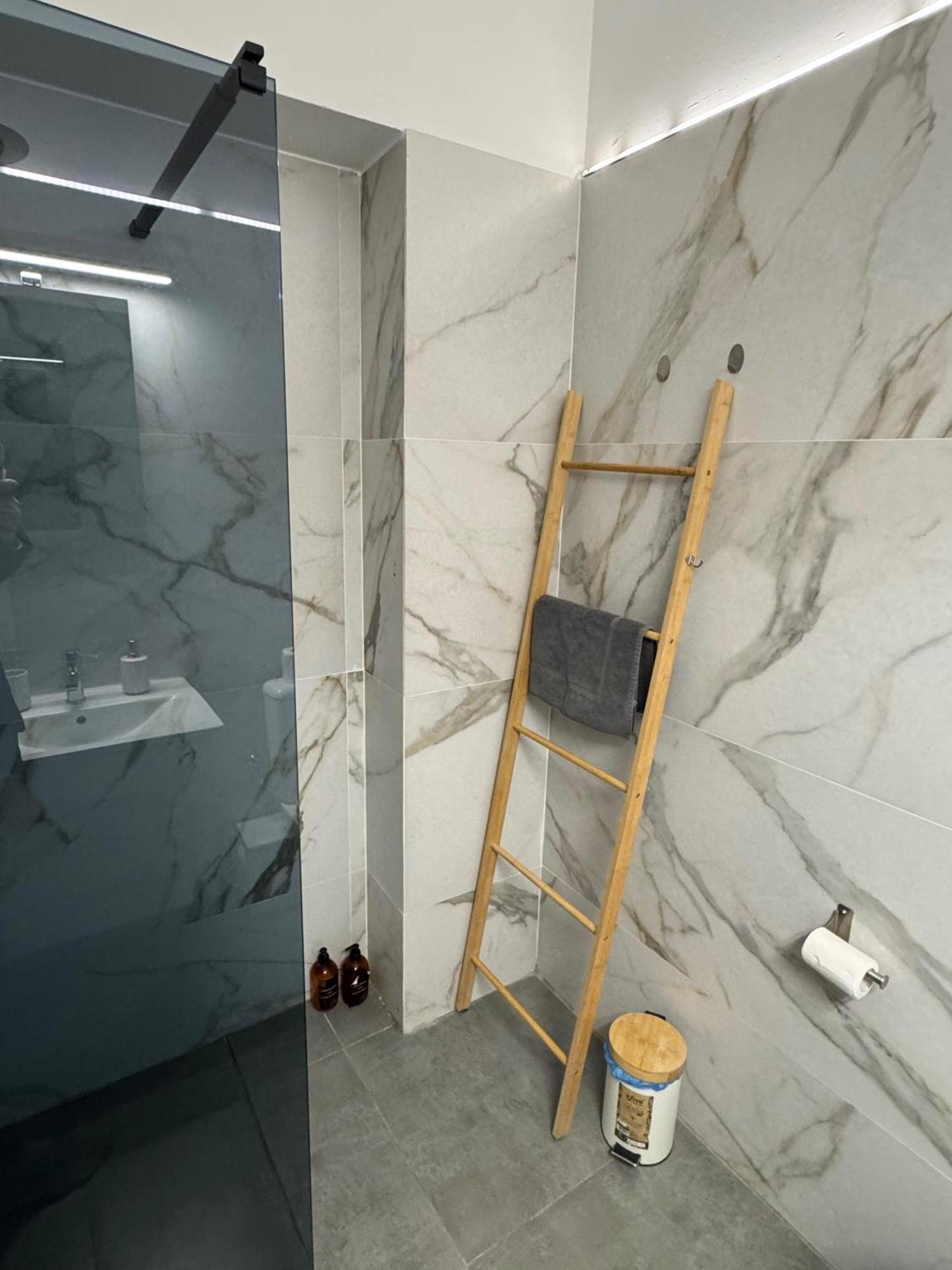 Afrodite Central Apartment By Vpn Афины Экстерьер фото